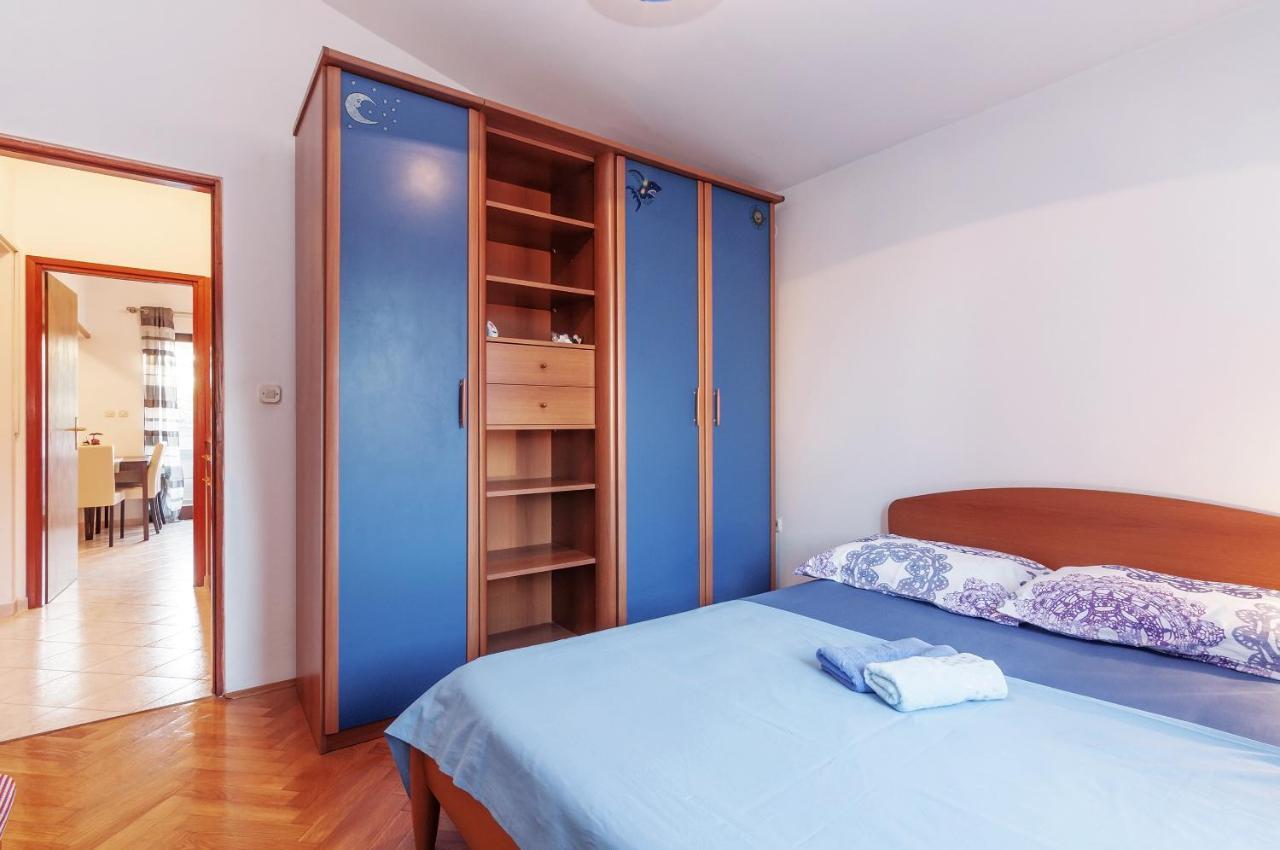 Apartment Zlata *